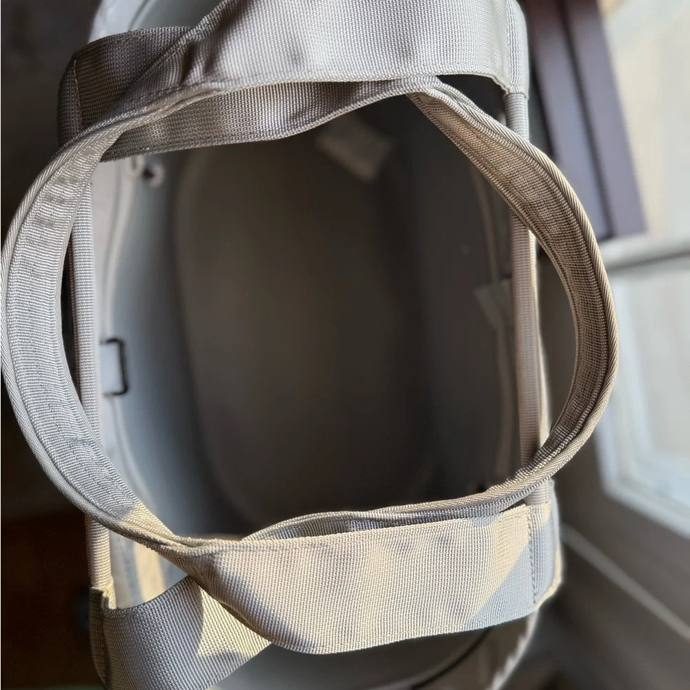 YETI Camino Carryall 35 - Blue and Gray - Picture 4 of 4